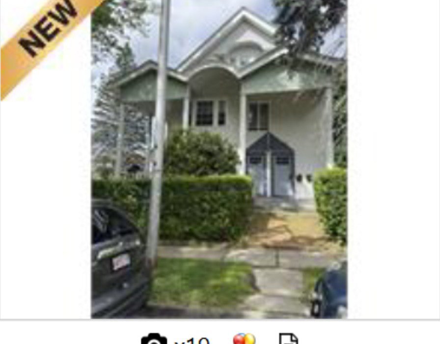 11 Woodford St